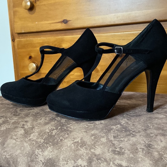 Call It Spring Suede and Mesh Platform Heel Black US 9 - Picture 3 of 6